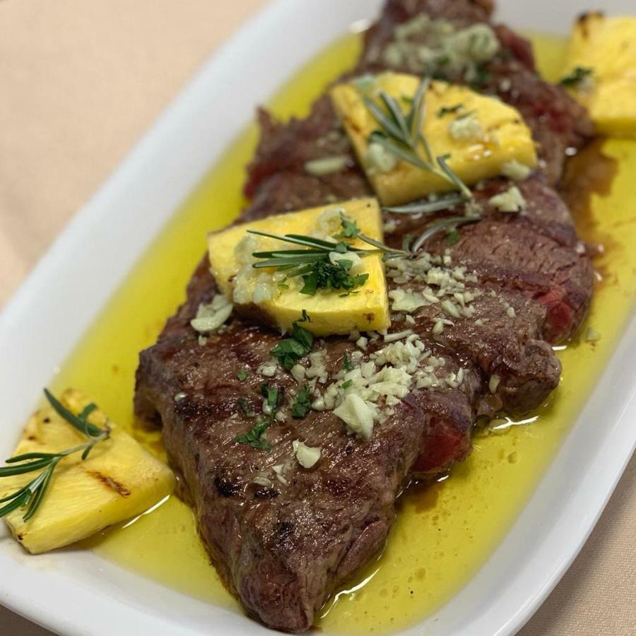 Alojamento Restaurante Dom Dinis ヴィーラ・ノーヴァ・デ・ポイアレス エクステリア 写真